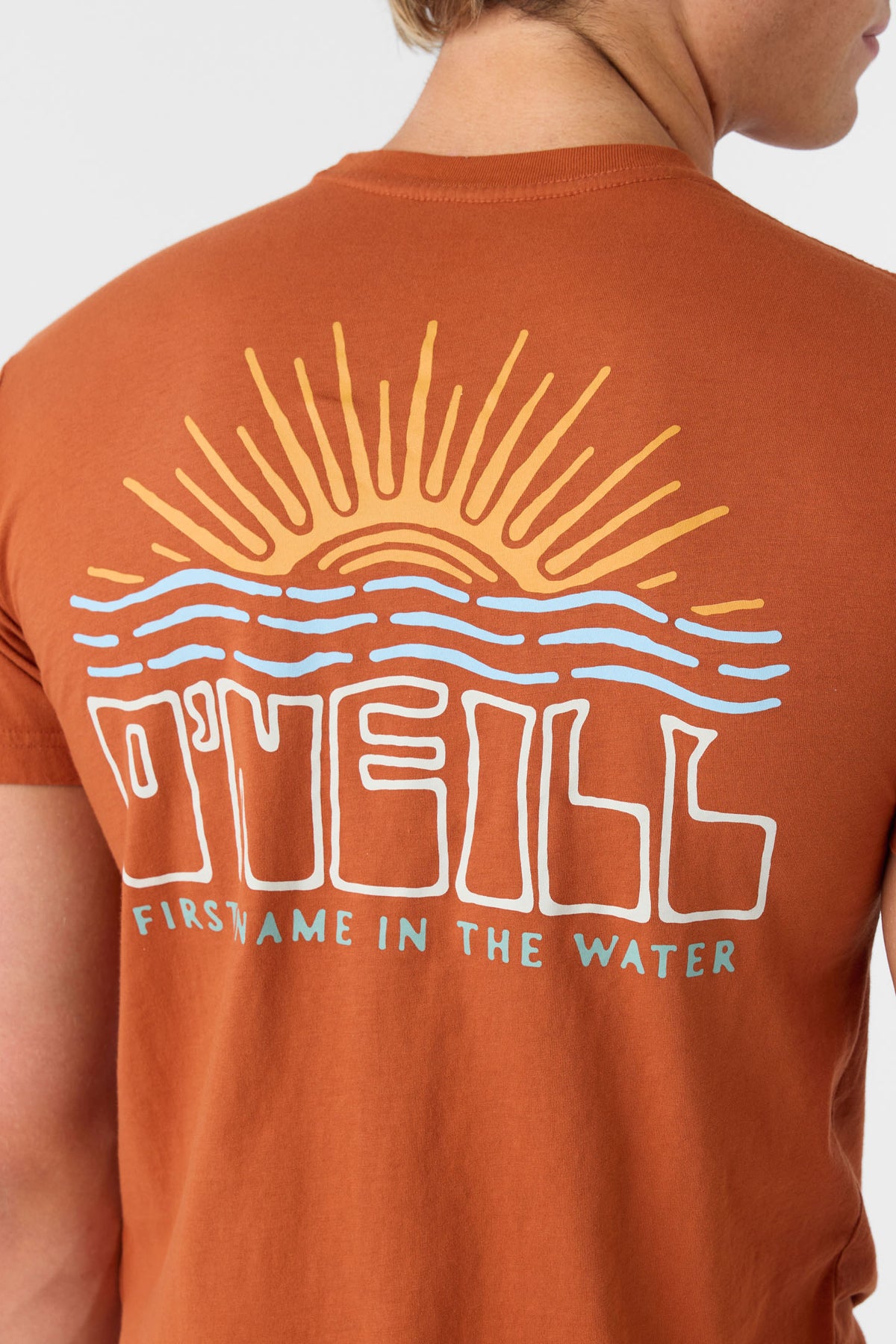 RAYS & WAVES TEE