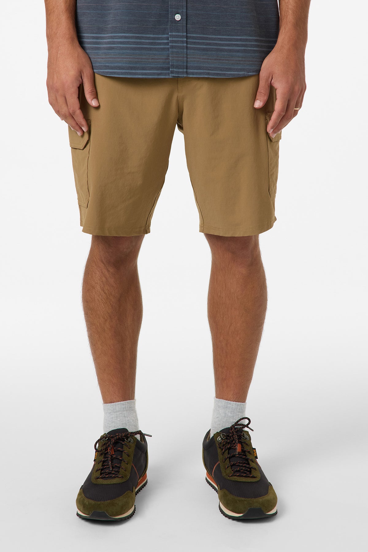 TRVLR CARGO HYBRID 20'' SHORT