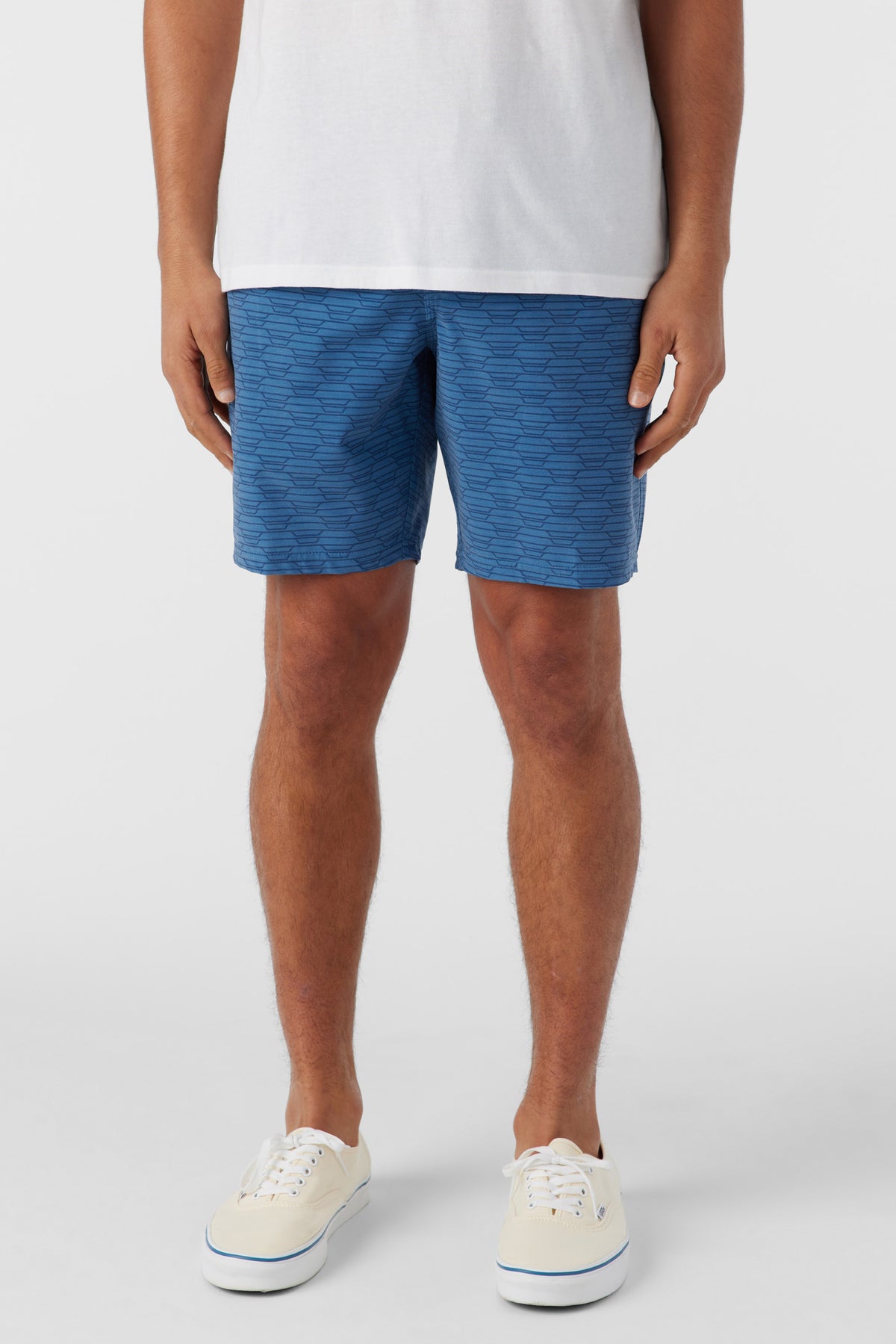 STOCKTON E-WAIST 18'' HYBRID SHORT