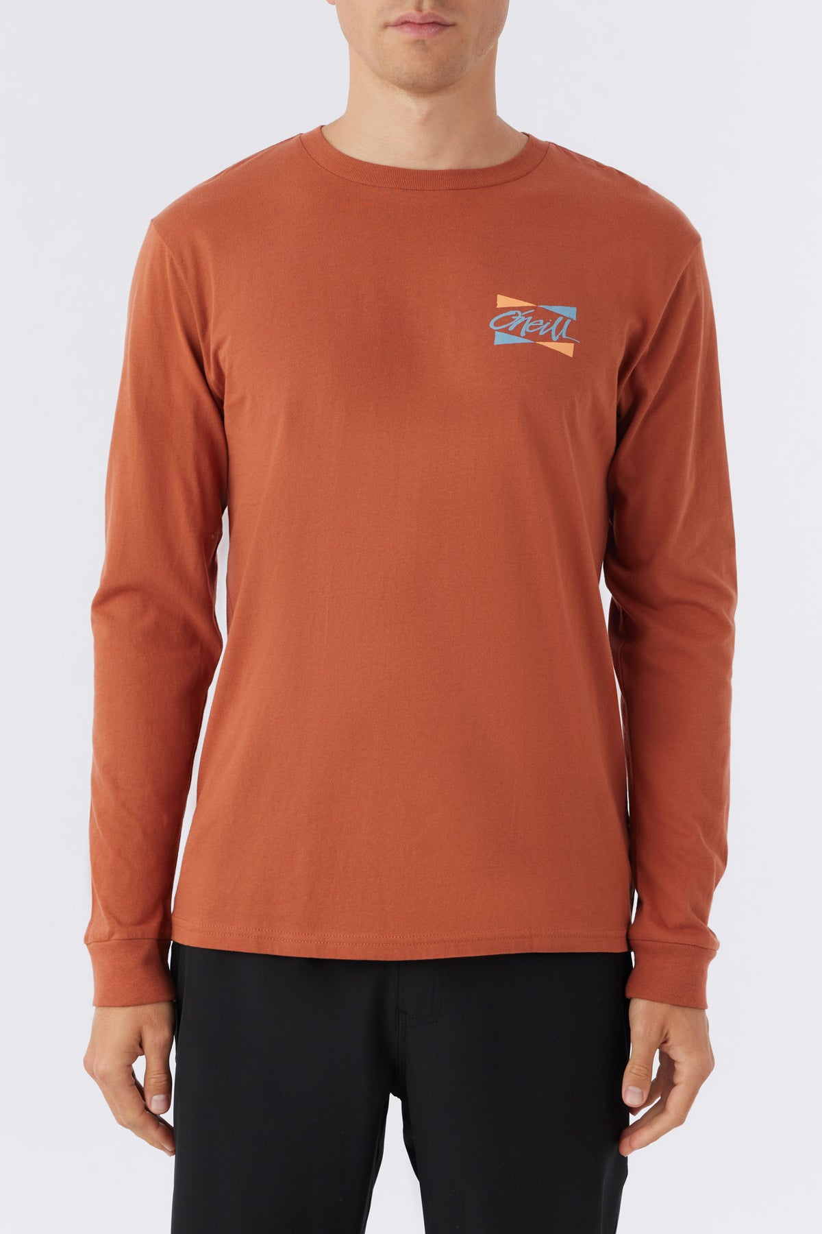 BANNER LONG SLEEVE TEE