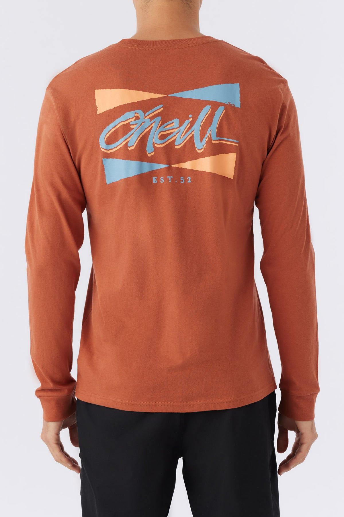 BANNER LONG SLEEVE TEE