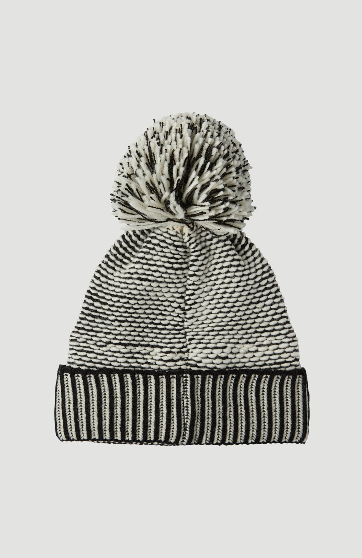 O'Neill Ladies Chunky Beanie in Black Out