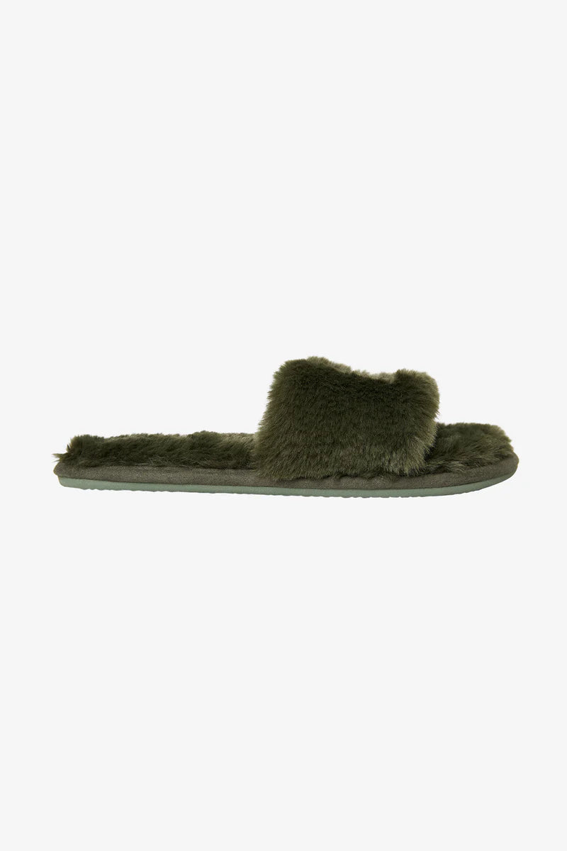 LAURELEE EMBELLISHED SLIPPER