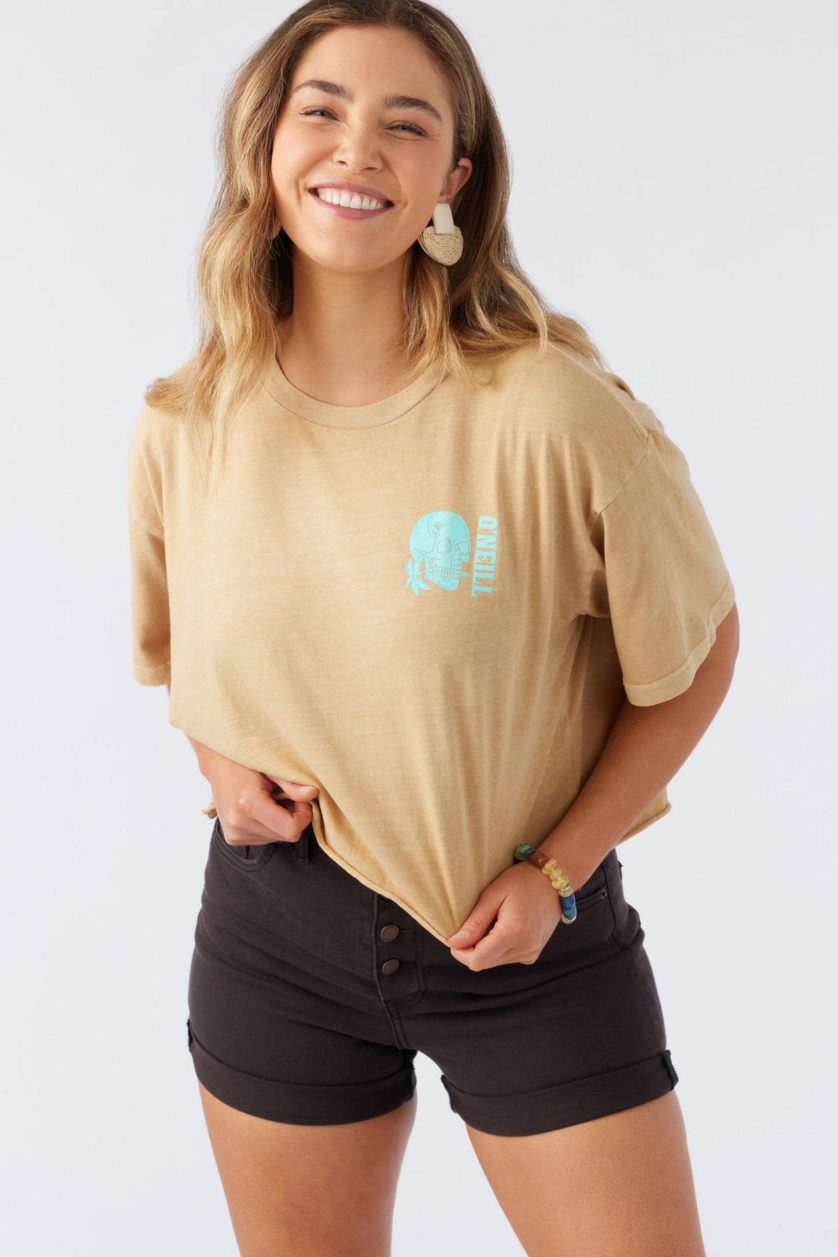 SEA BEYOND CROP TEE