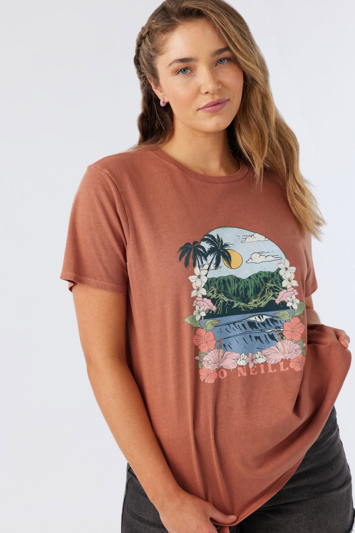 PARADISE HAPPENS TEE