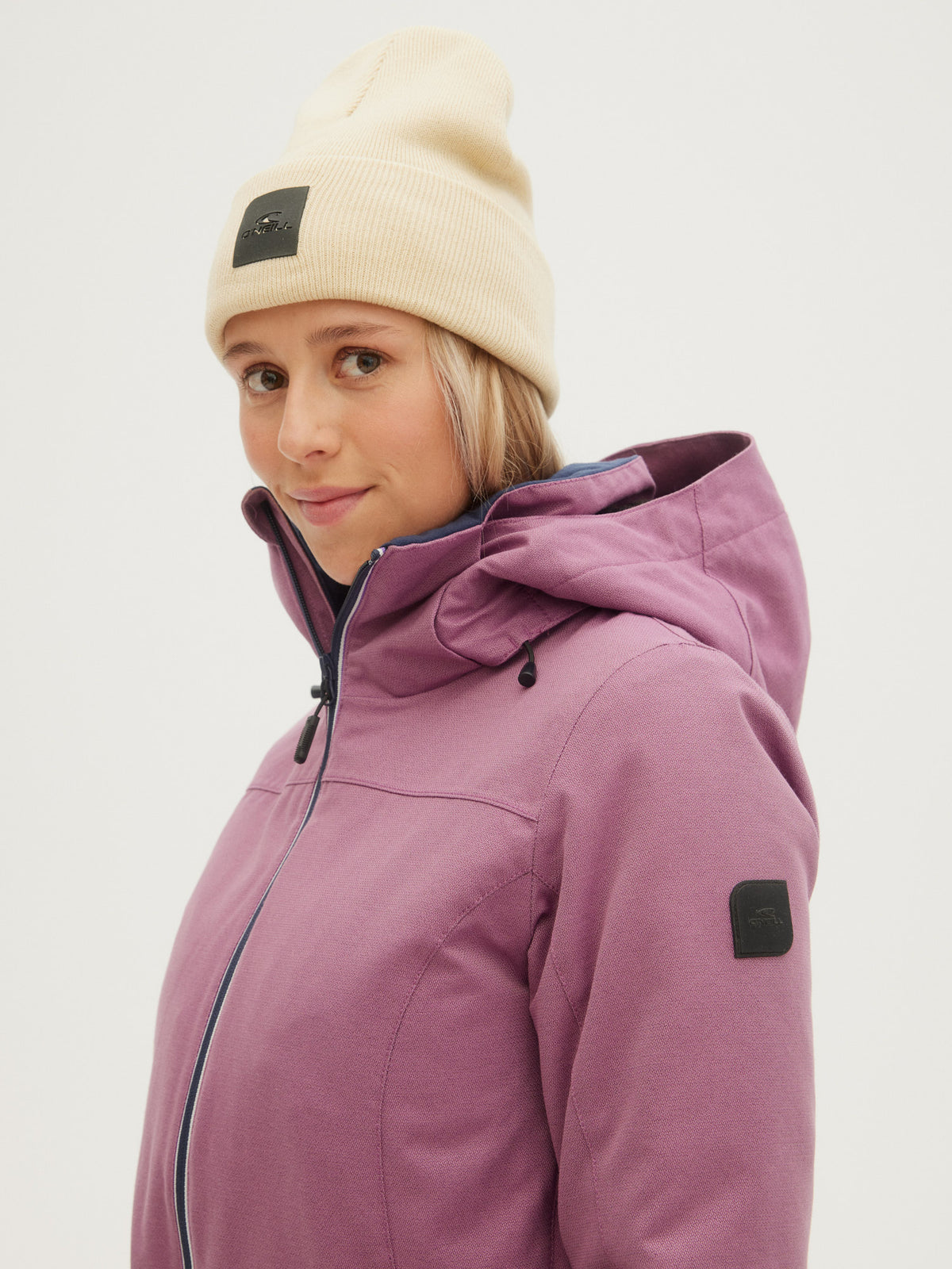 O'Neill Ladies Vauxite Jacket 2.0 in Berry Conserve