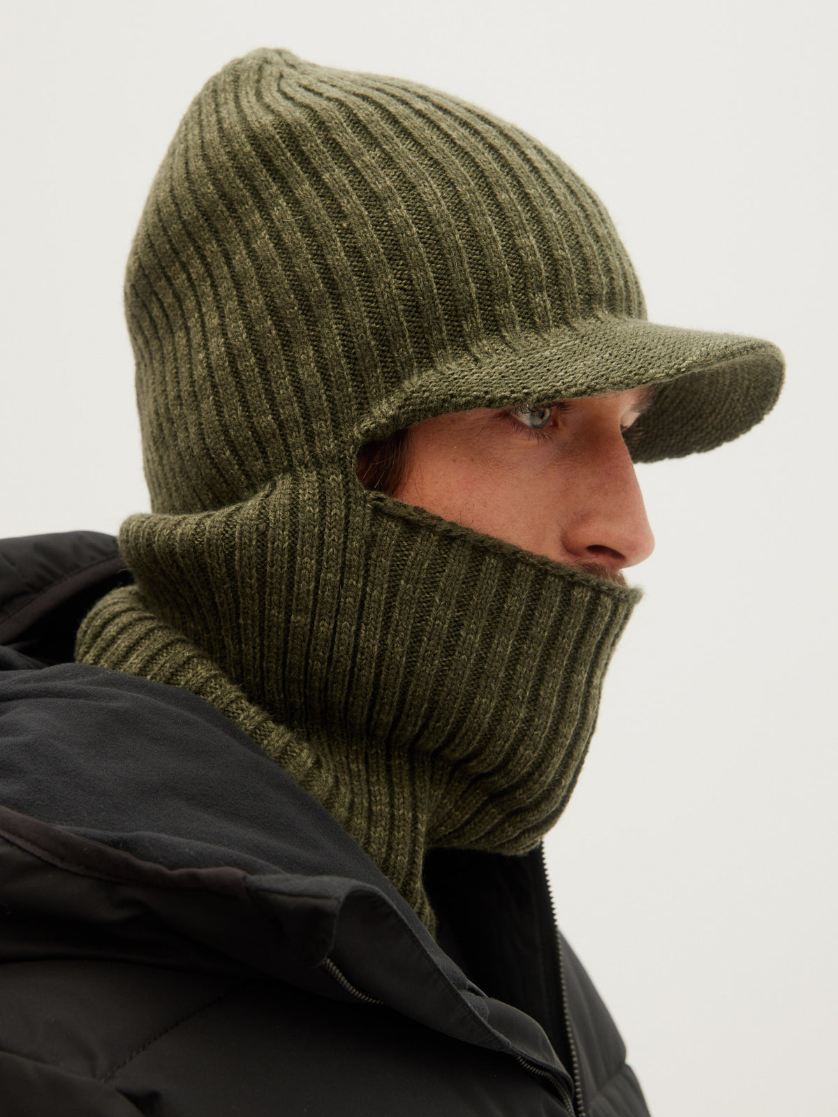 O'Neill Mens O'Neill Visor Beanie in Forest Night