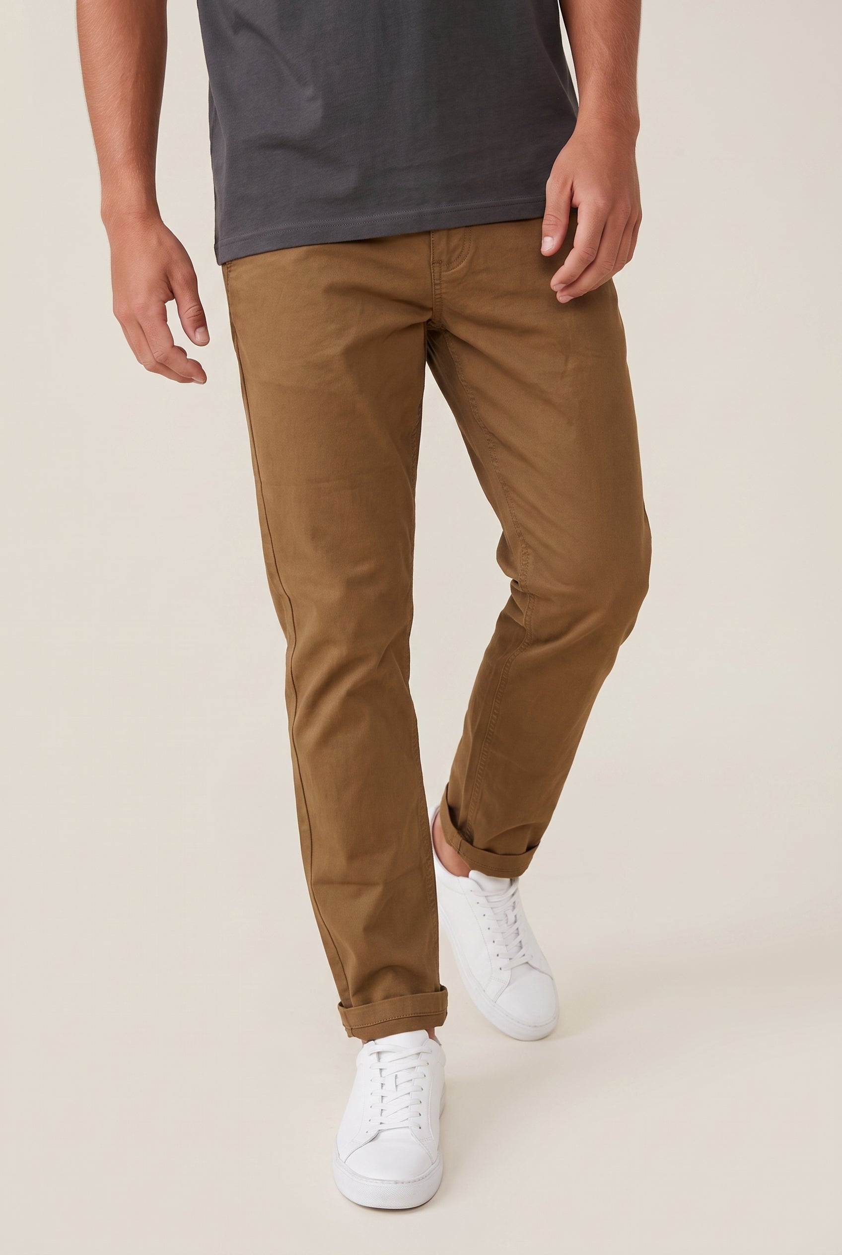 CONTACT SLIM CHINO PANTS