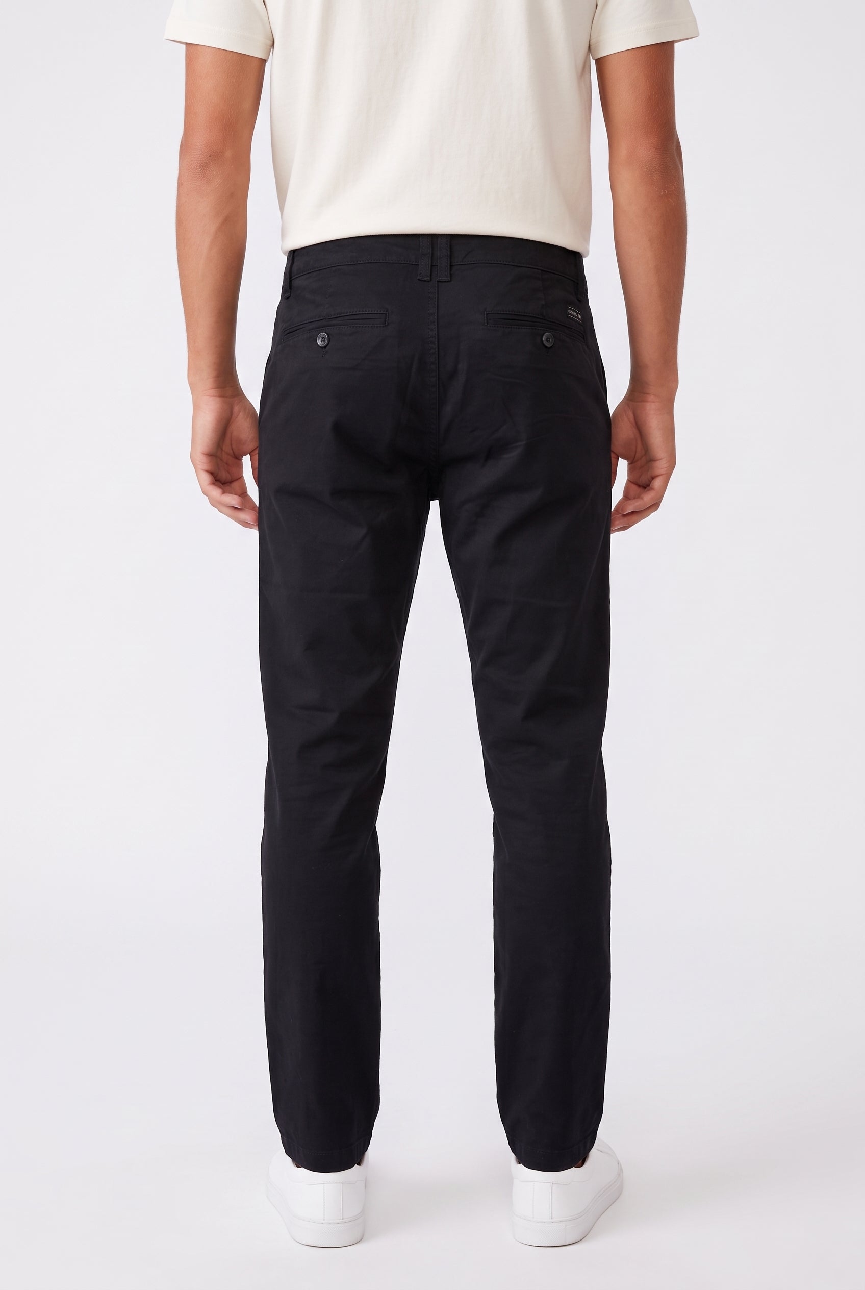 CONTACT SLIM CHINO PANTS