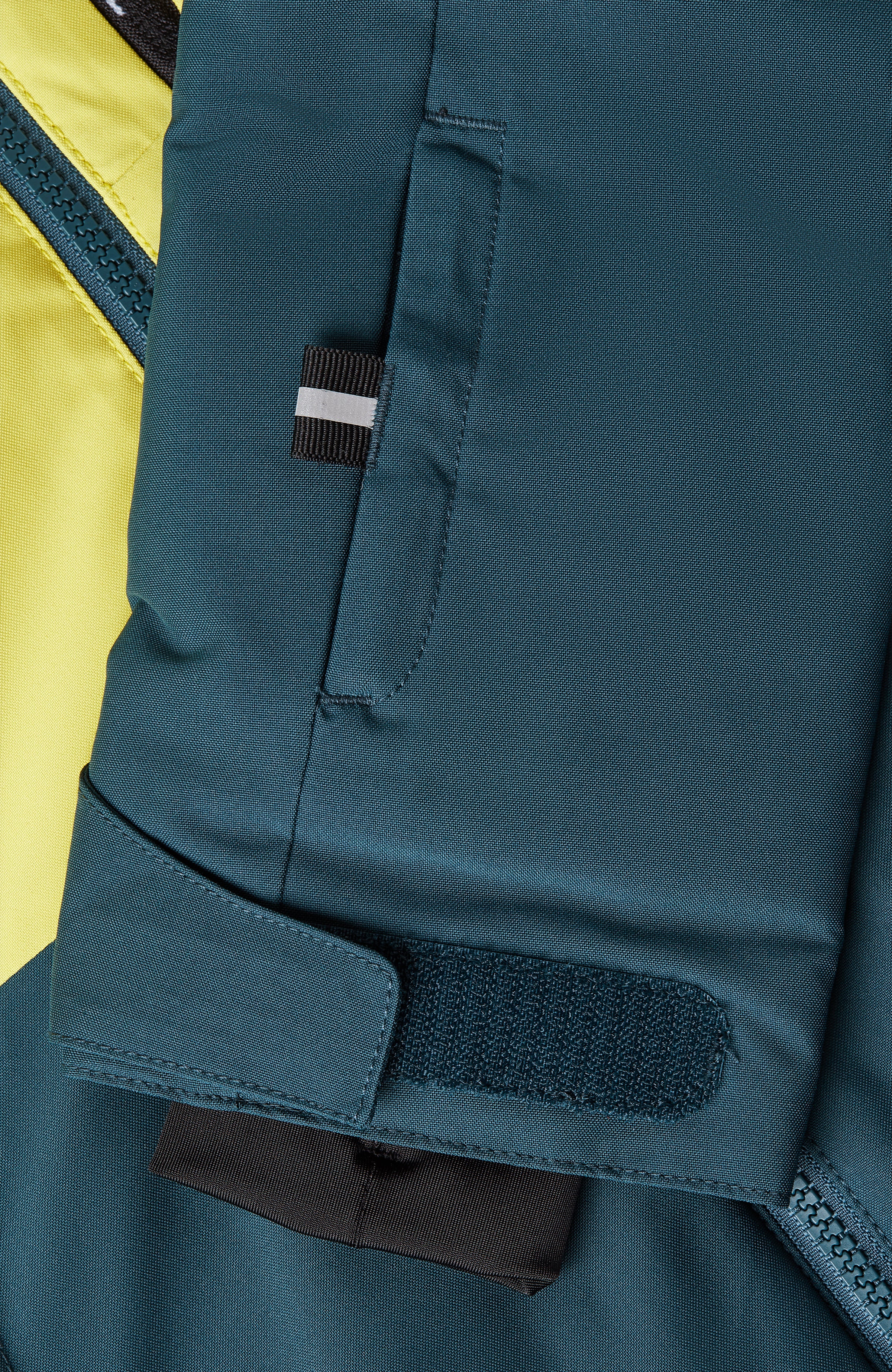 CARBONITE SNOW JACKET
