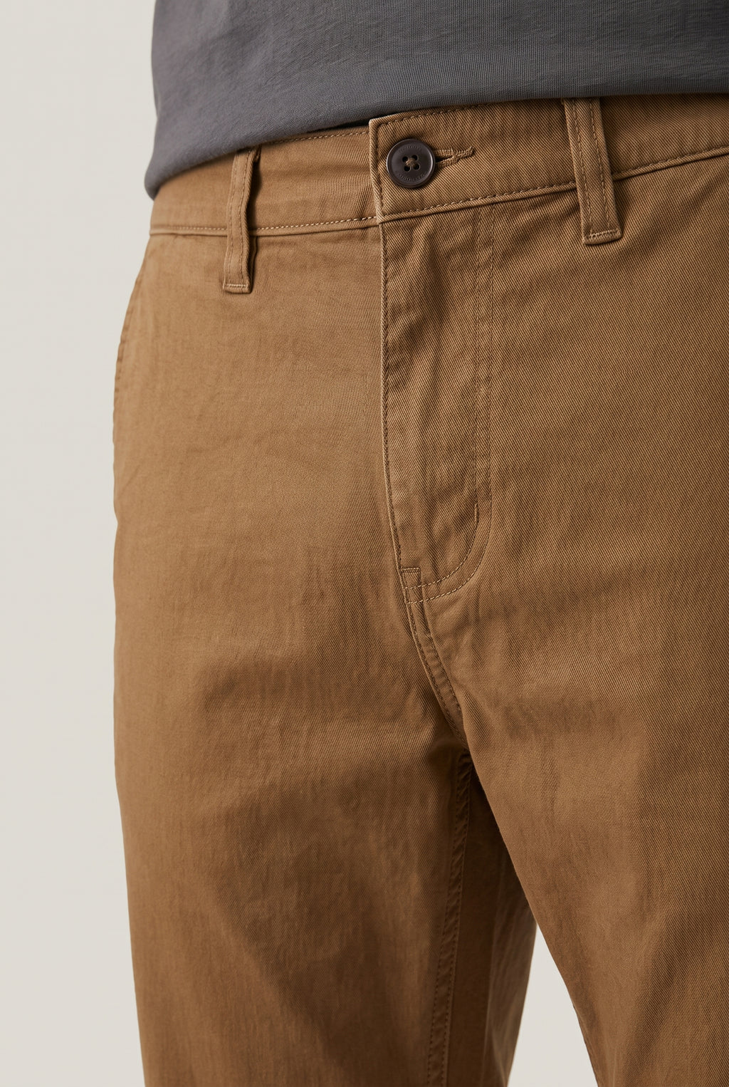 CONTACT SLIM CHINO PANTS