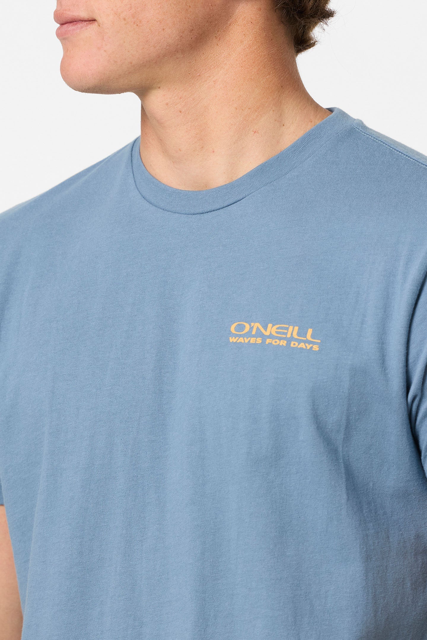 THE CAPTAIN TEE