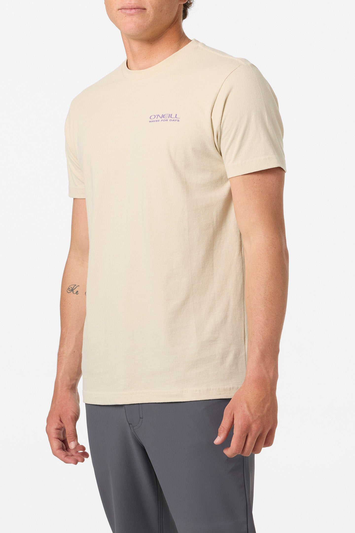 THE CAPTAIN TEE