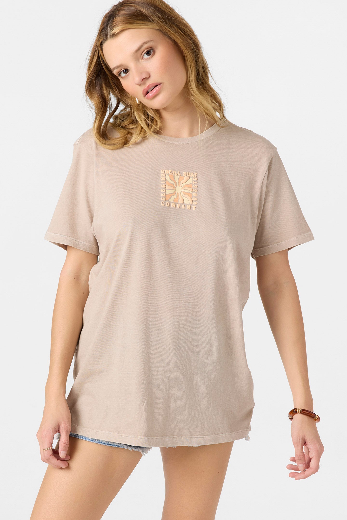 SEEKING SUNSETS TEE