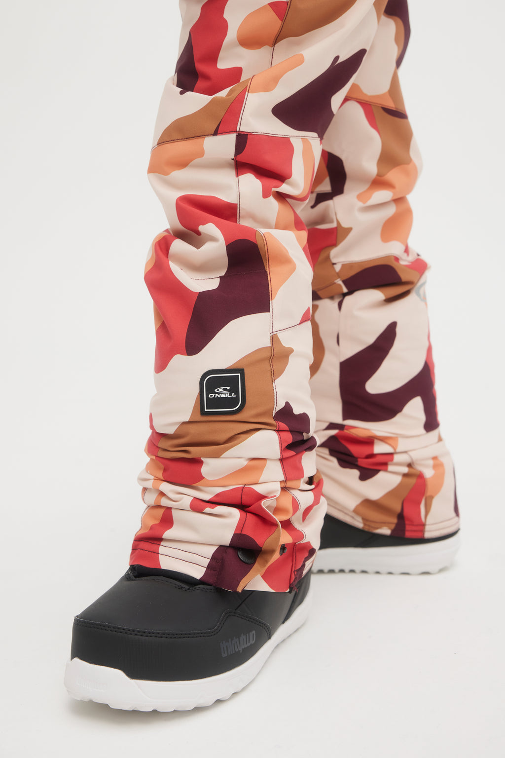 CHARM PRINTED PANTS