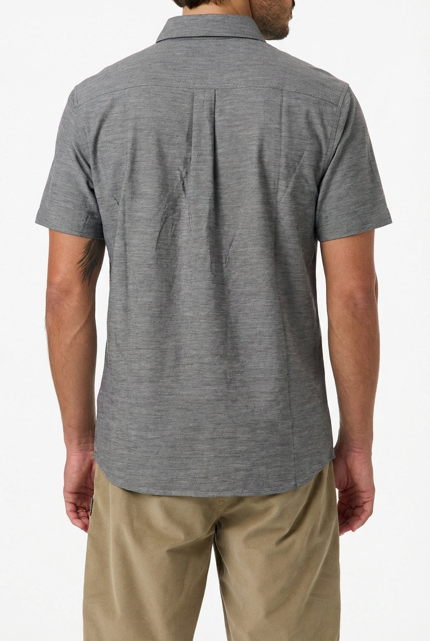 LIGHT CHECK STANDARD SHORT SLEEVE WOVEN SHIRT