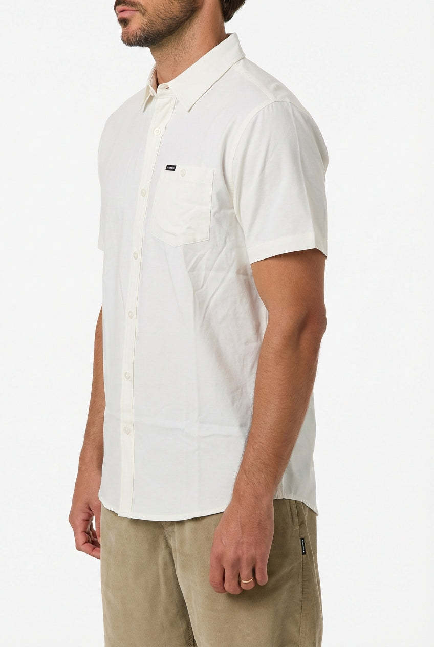 LIGHT CHECK STANDARD SHORT SLEEVE WOVEN SHIRT