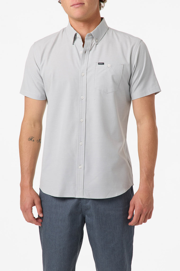 LIGHT CHECK STANDARD SHORT SLEEVE WOVEN SHIRT