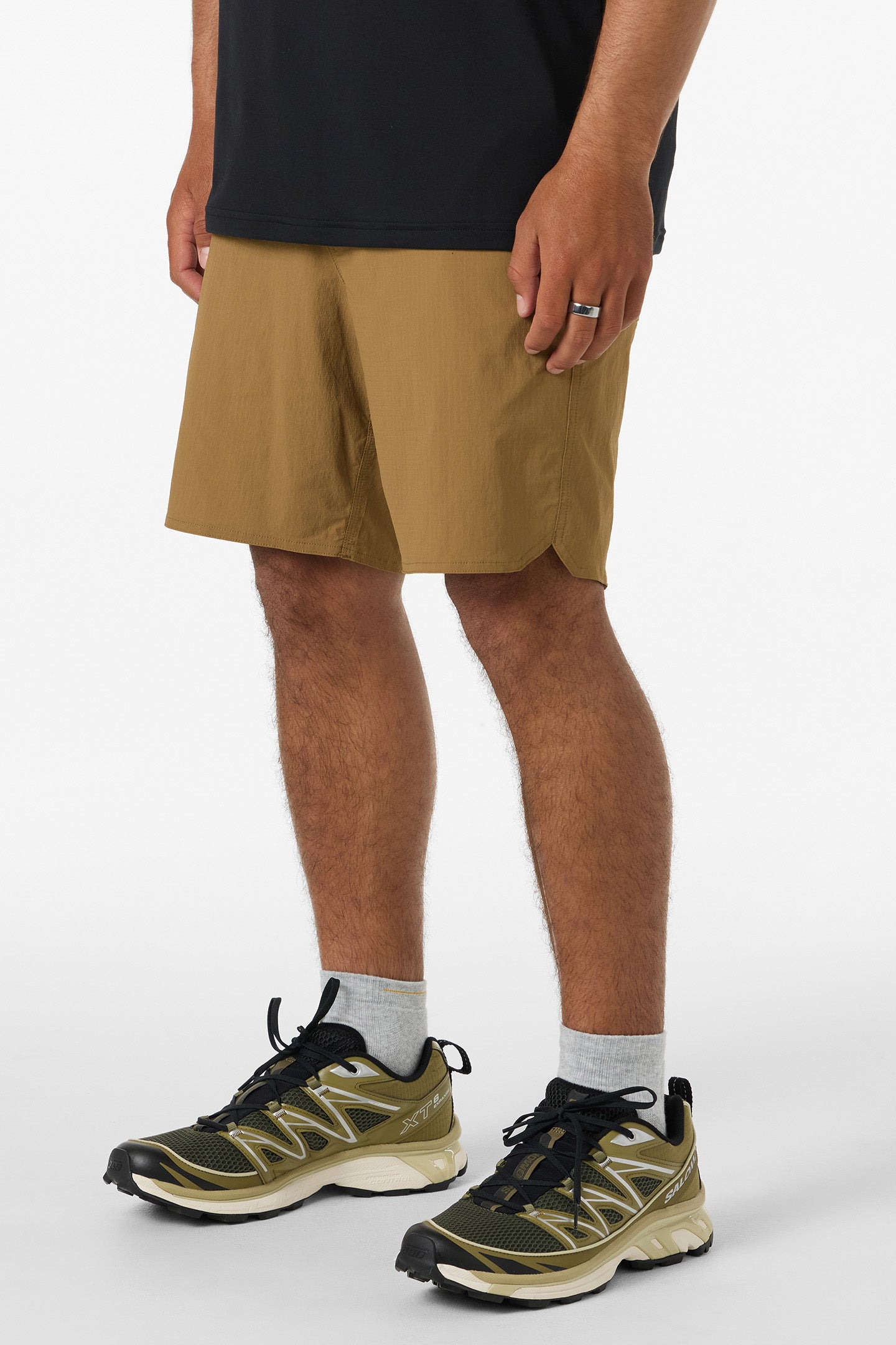 TRVLR HALFBACK HYBRID 18`` SHORT