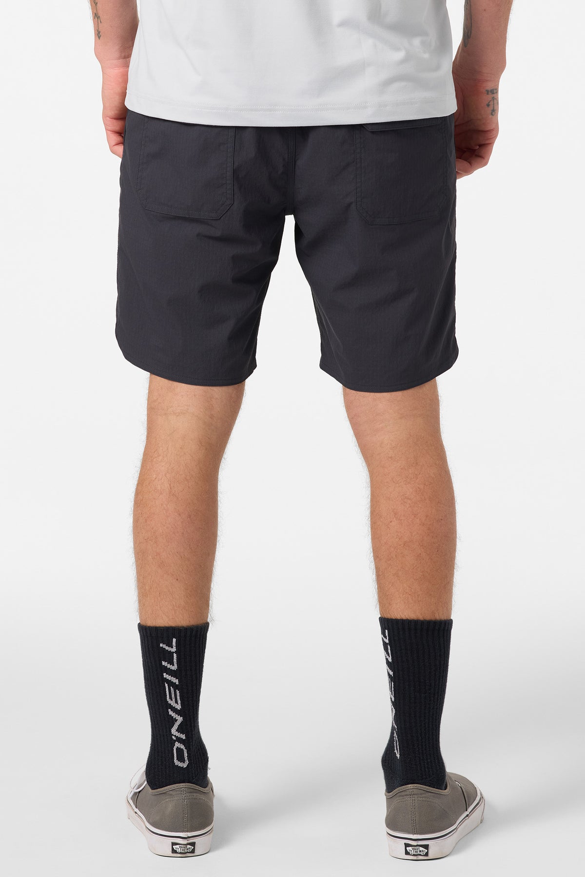 TRVLR HALFBACK HYBRID 18`` SHORT