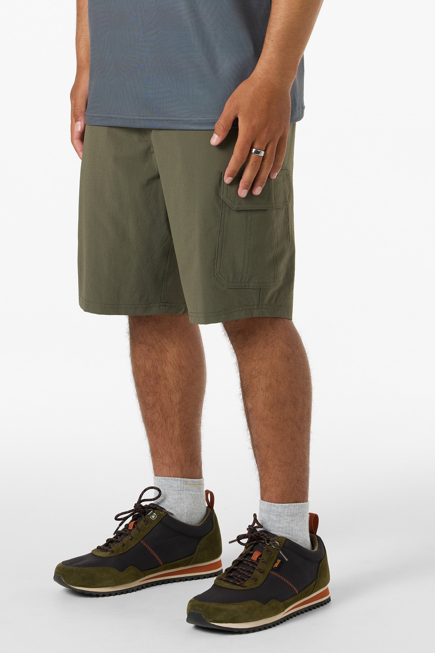 TRVLR CARGO HYBRID 20`` SHORT