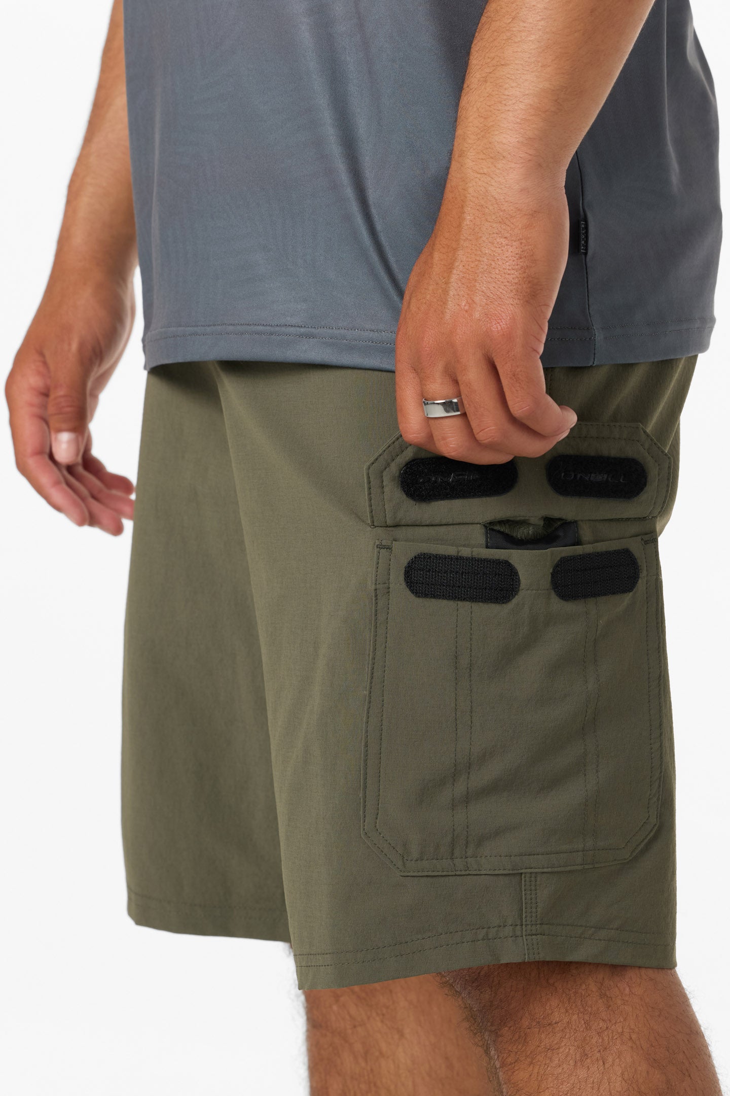 TRVLR CARGO HYBRID 20`` SHORT