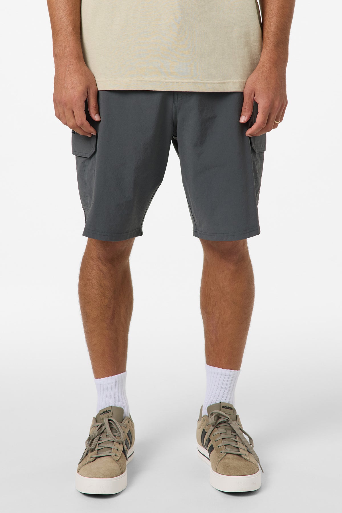 TRVLR CARGO HYBRID 20'' SHORT