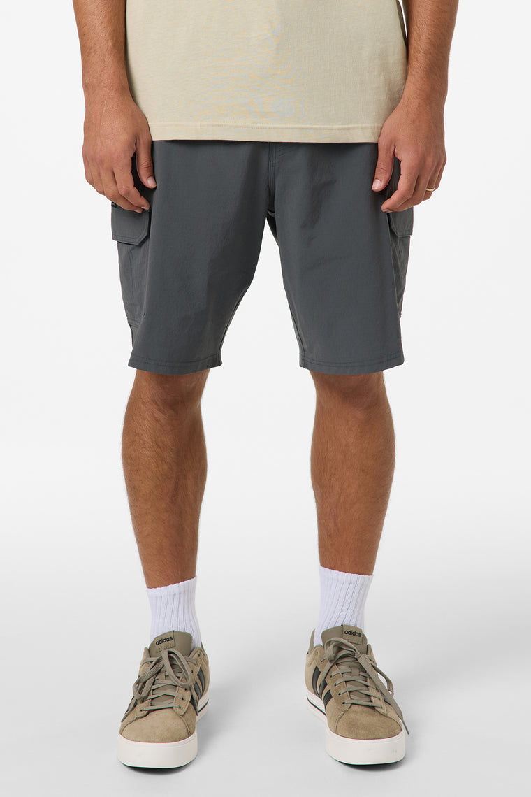 TRVLR CARGO HYBRID 20'' SHORT