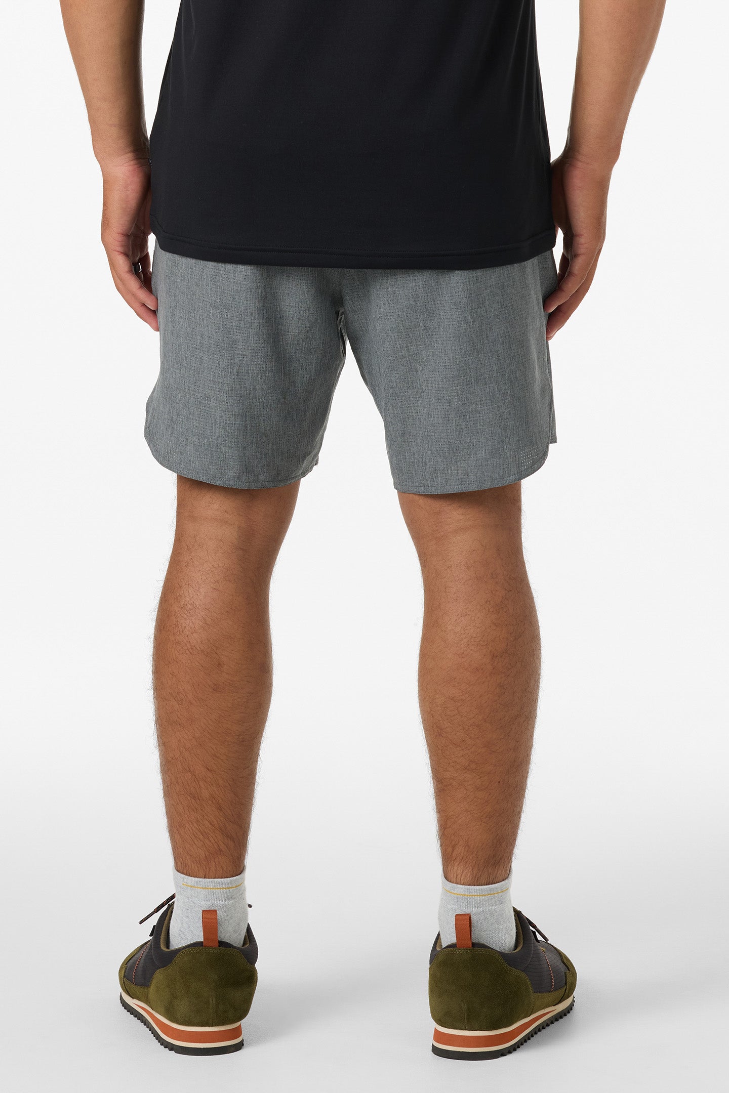 TRVLR TECH LINED HYBRID 17`` SHORT
