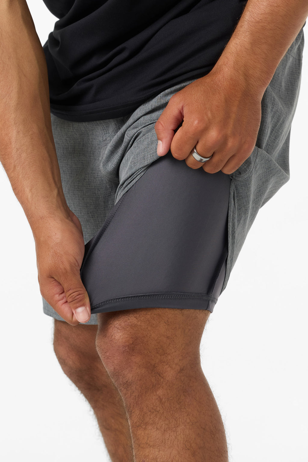 TRVLR TECH LINED HYBRID 17`` SHORT