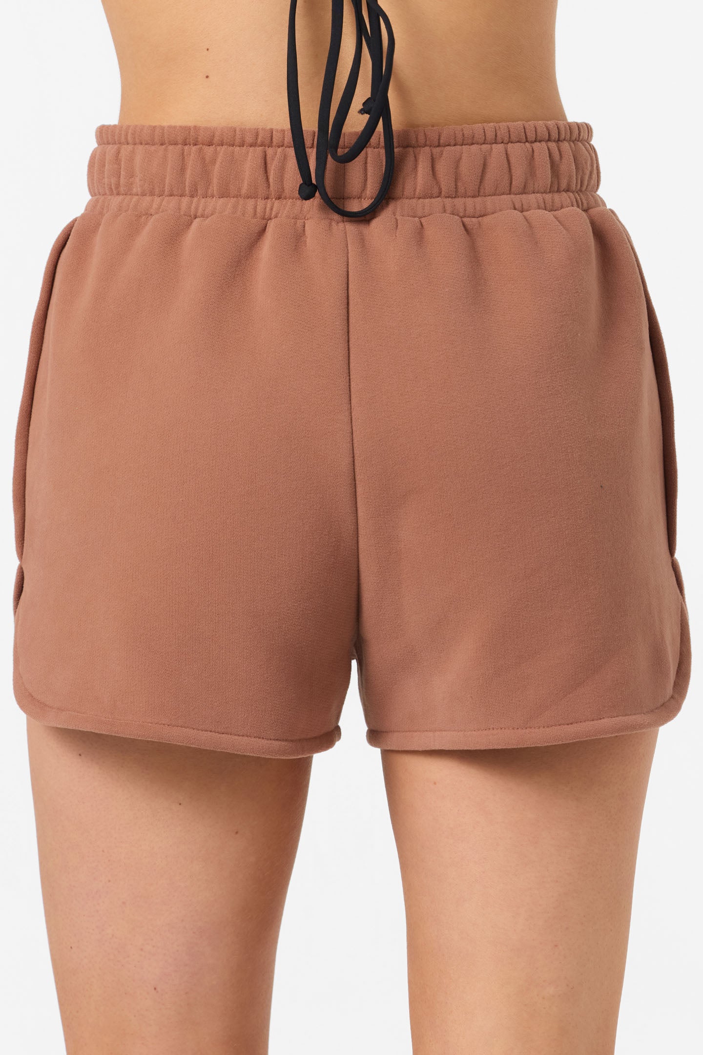 CHORE BREAK SCALLOP FLEECE SHORT