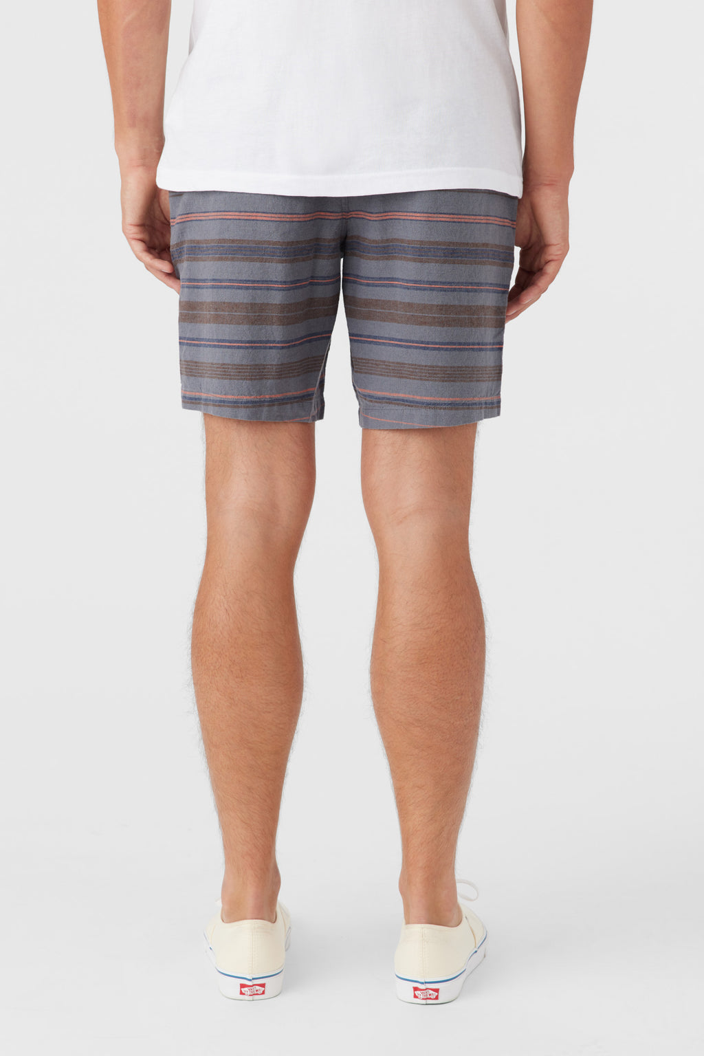 LOW KEY STRIPE SHORT