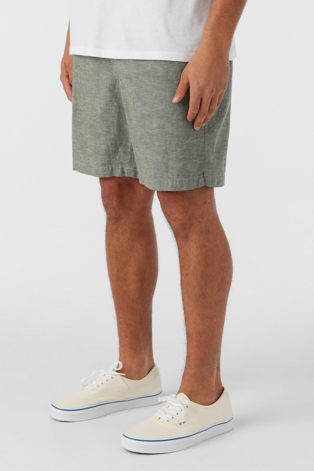 LOW KEY SOLID SHORT
