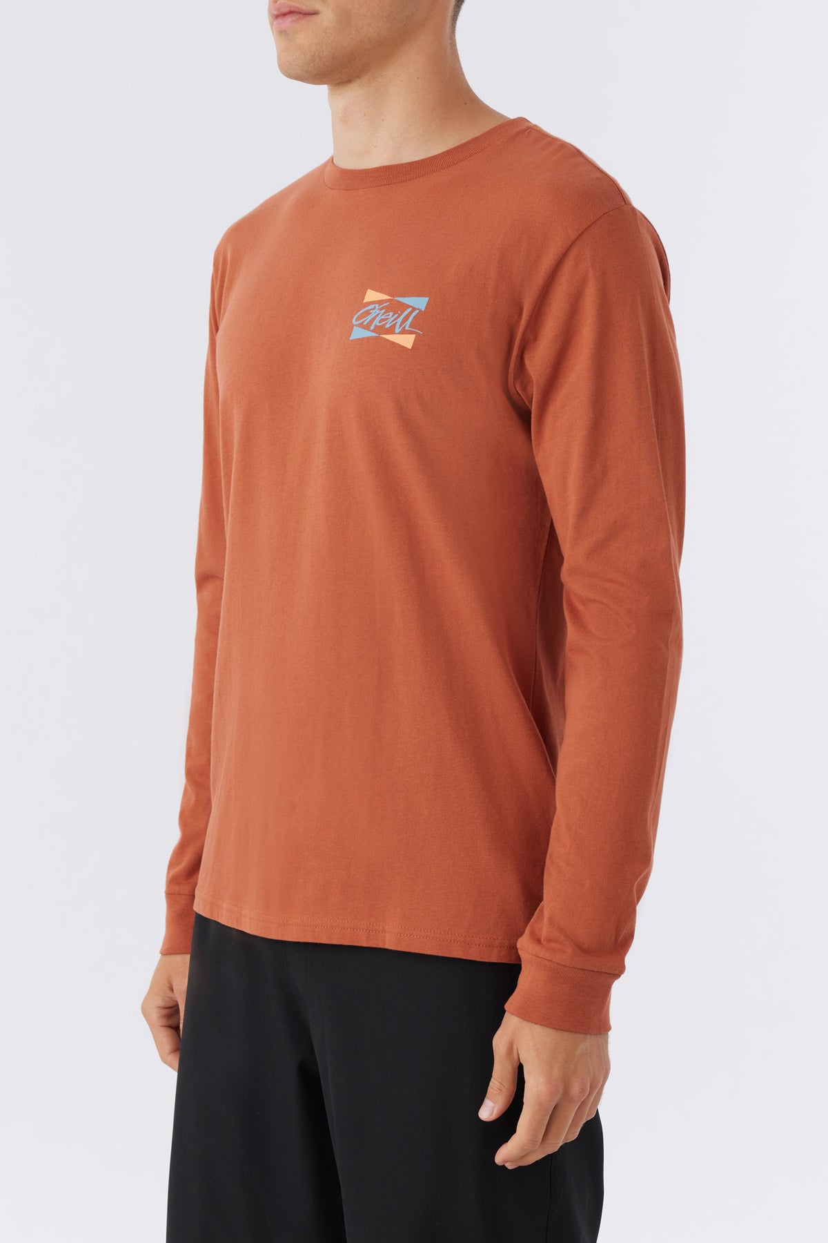 BANNER LONG SLEEVE TEE
