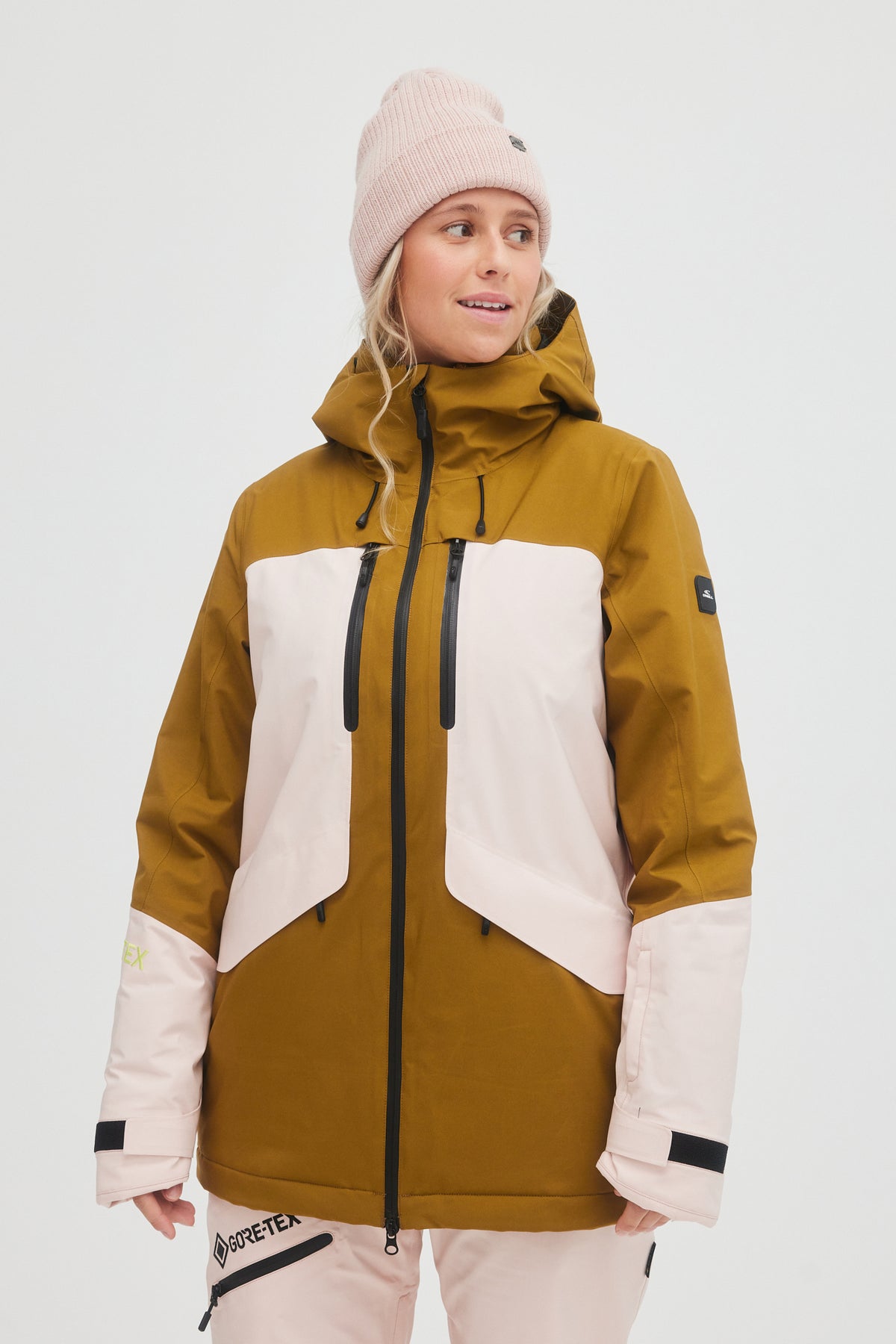 GORE-TEX INSULATED JACKET