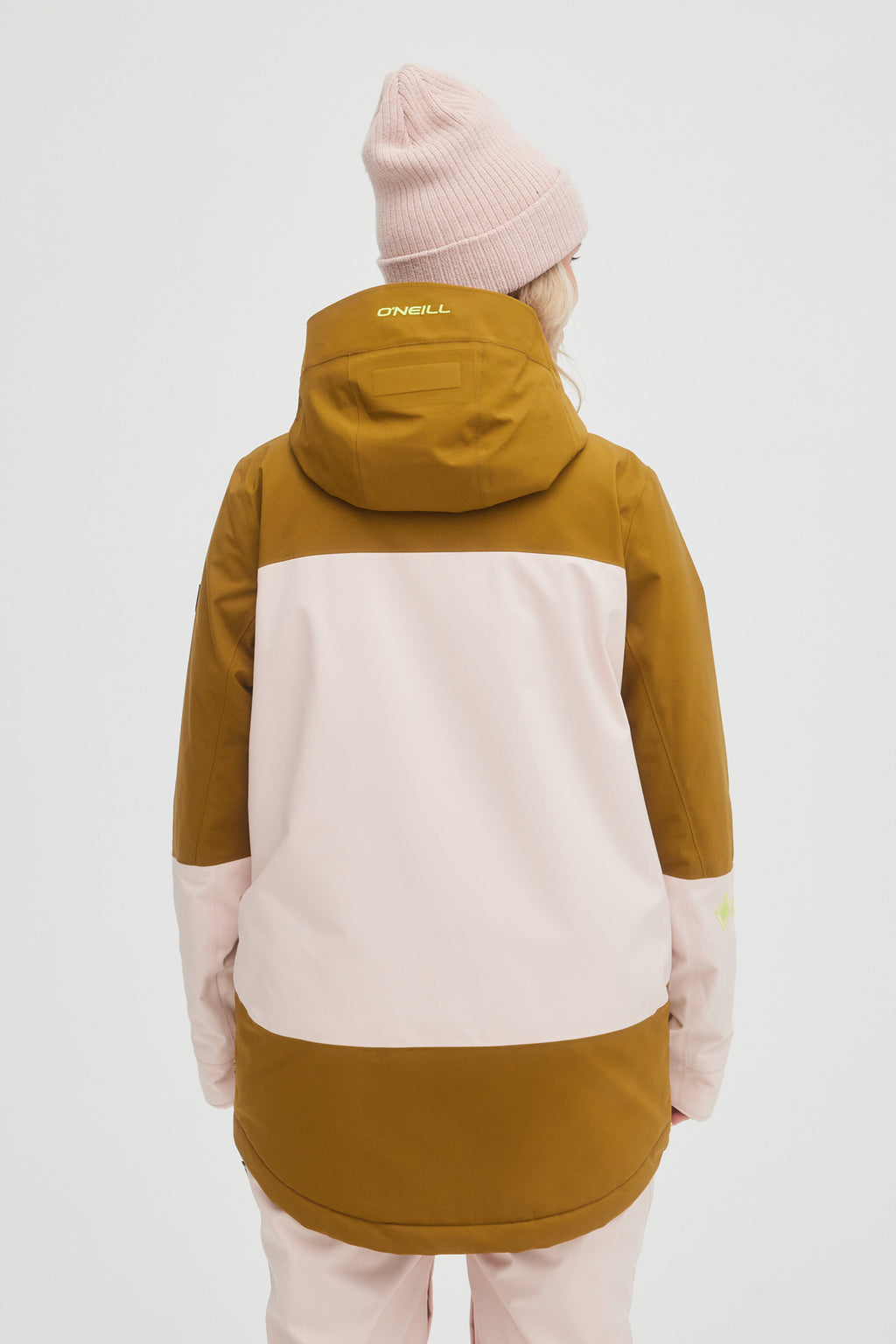 GORE-TEX INSULATED JACKET