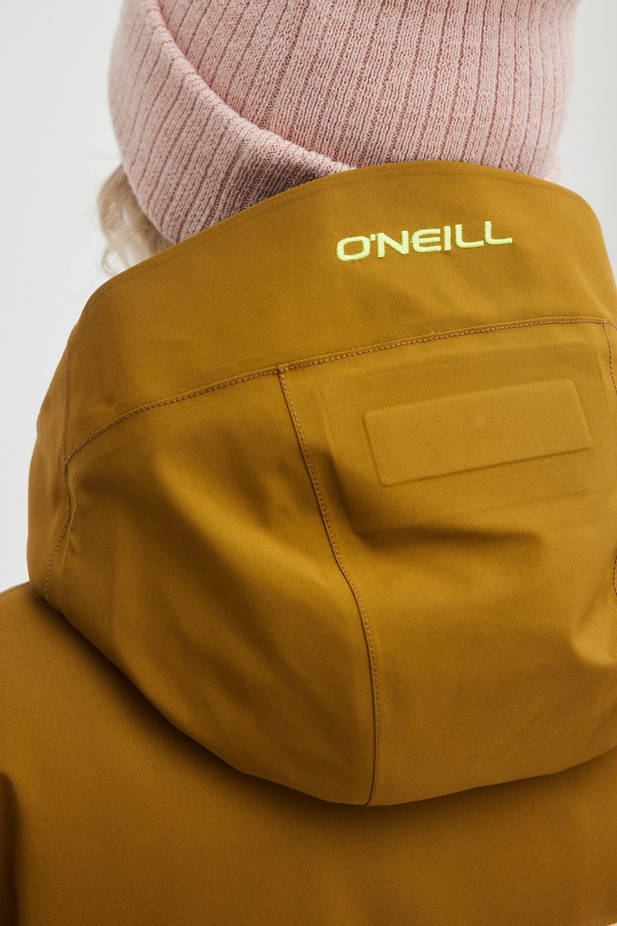 GORE-TEX INSULATED JACKET