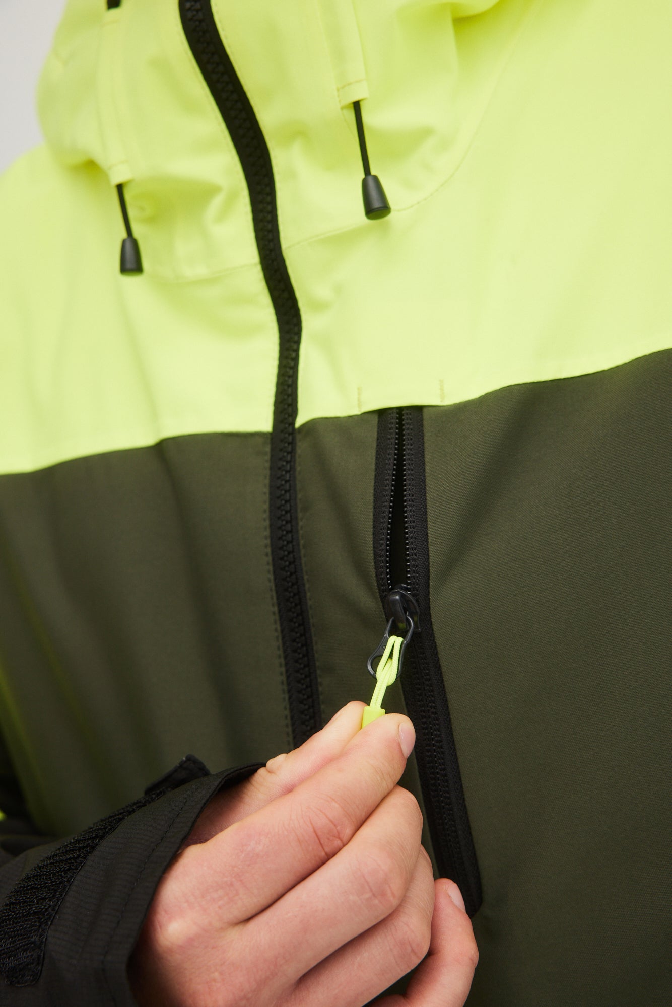CARBON JACKET