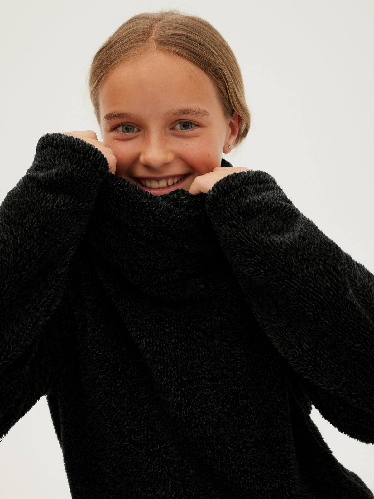 O'Neill Girls Hazel Fleece in Black Out