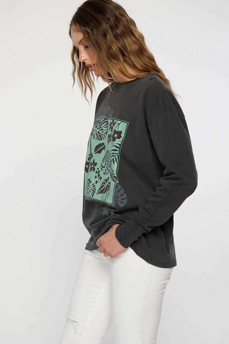 CRYSTAL COVE TEE