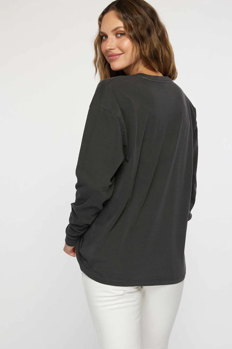 CRYSTAL COVE TEE