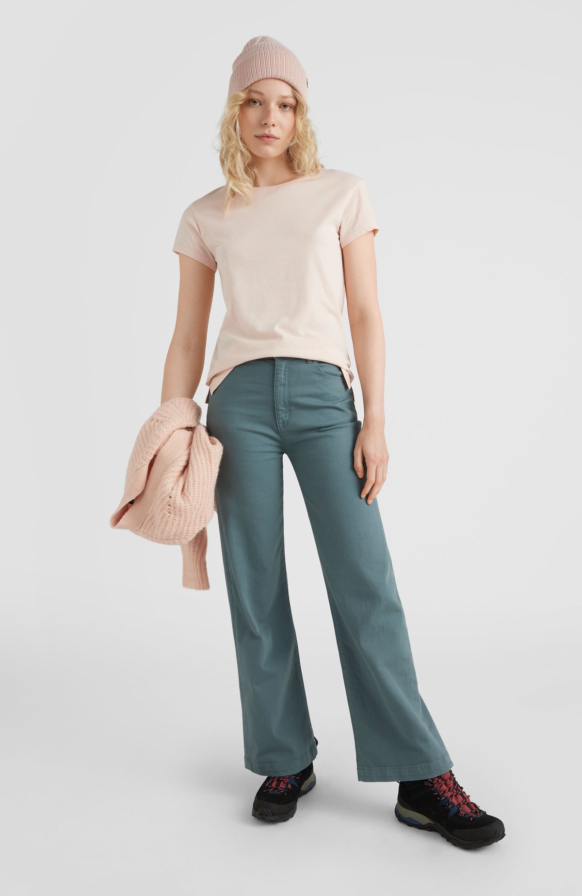 ESSENTIALS T-SHIRT SHORT SLEEVE