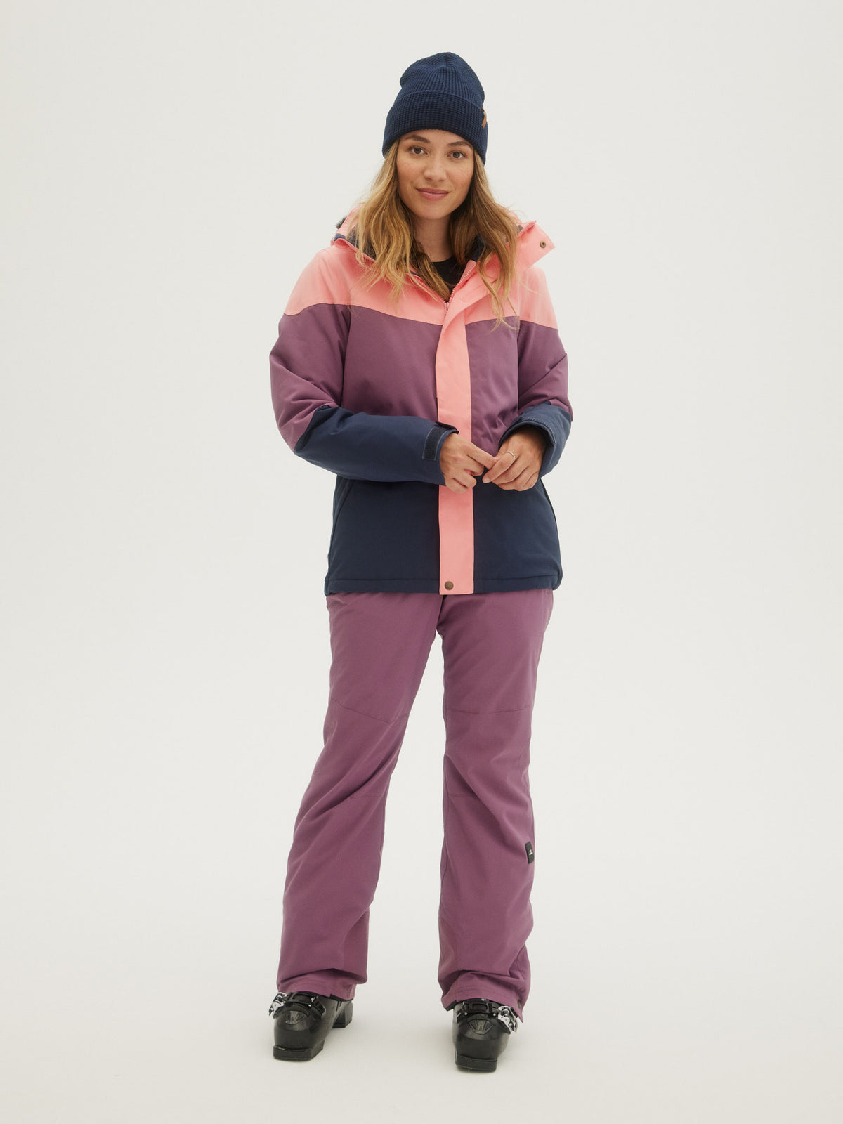 O'Neill Ladies Star Slim Pants in Berry Conserve