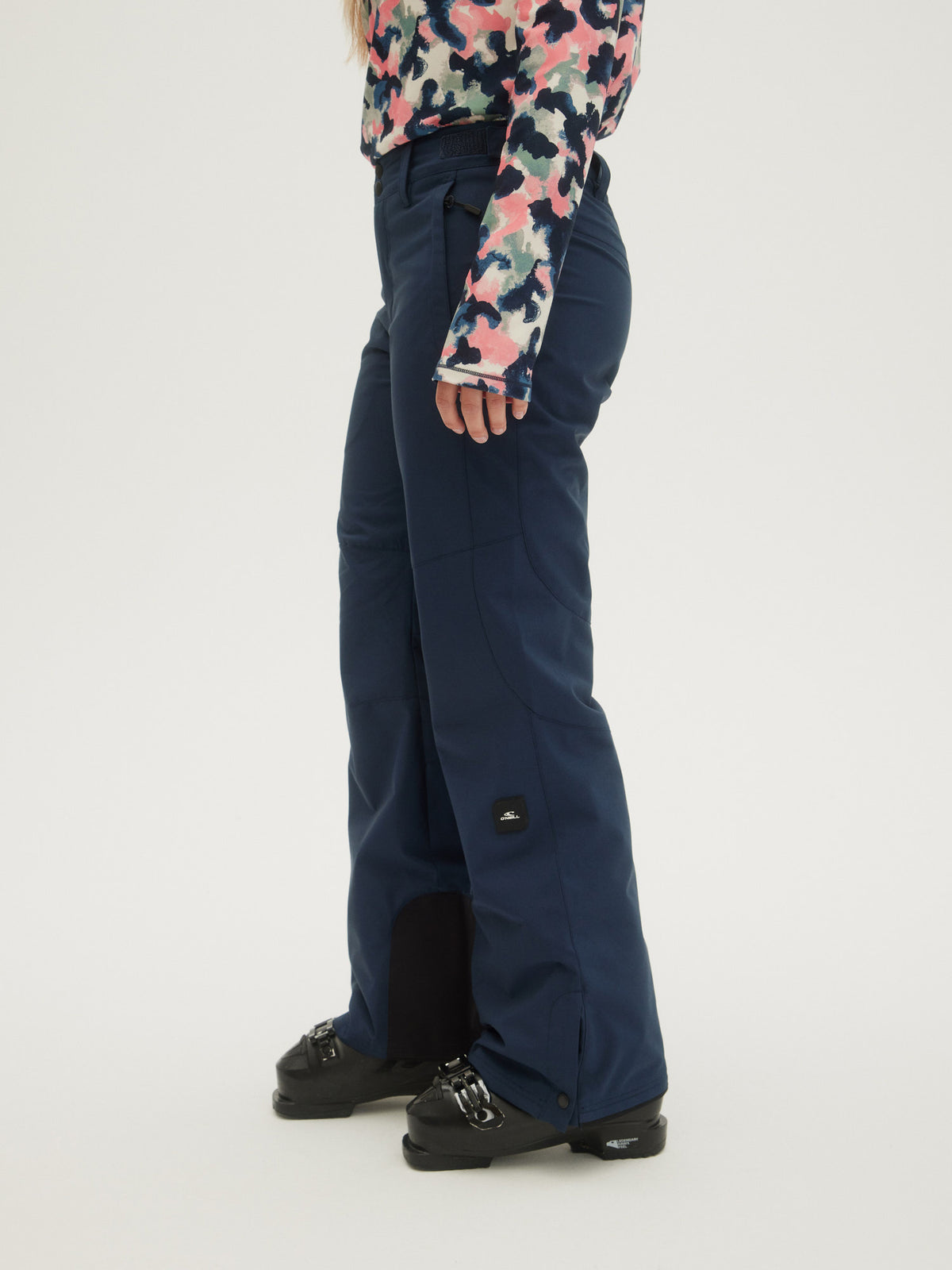 O'Neill Ladies Star Slim Pants in Ink Blue