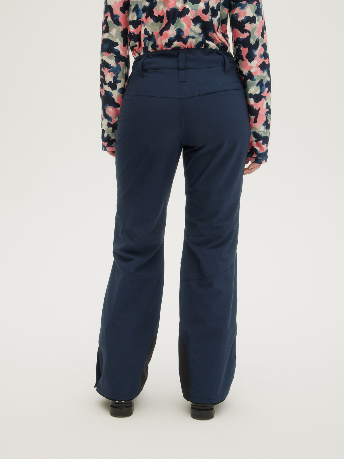 O'Neill Ladies Star Slim Pants in Ink Blue