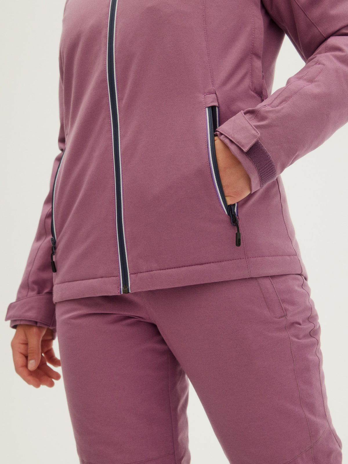 O'Neill Ladies Vauxite Jacket 2.0 in Berry Conserve