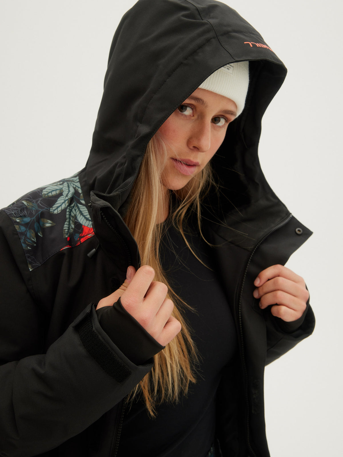 O'Neill Ladies Zeolite Jacket in Black Aop W/ Green