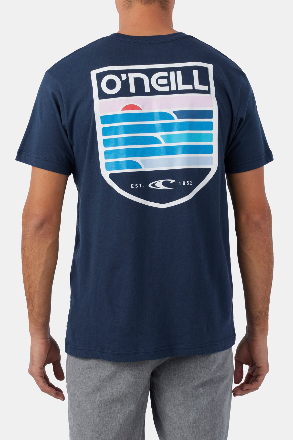 CRESTED TEE
