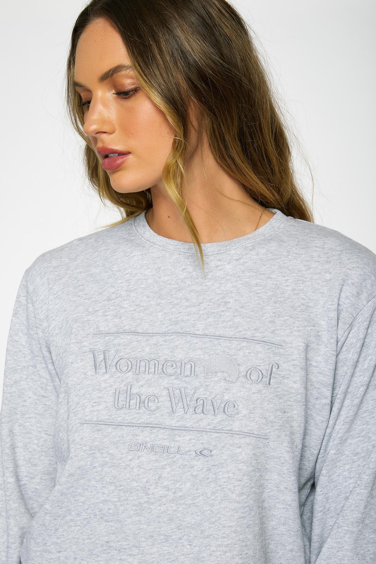 WOMEN OF THE WAVE INLET CROP PULLOVER